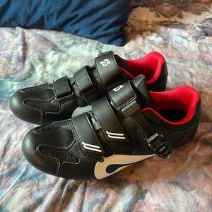 Gently worn Peloton Cycling Shoes (Men’s size 8, Women’s size 10)